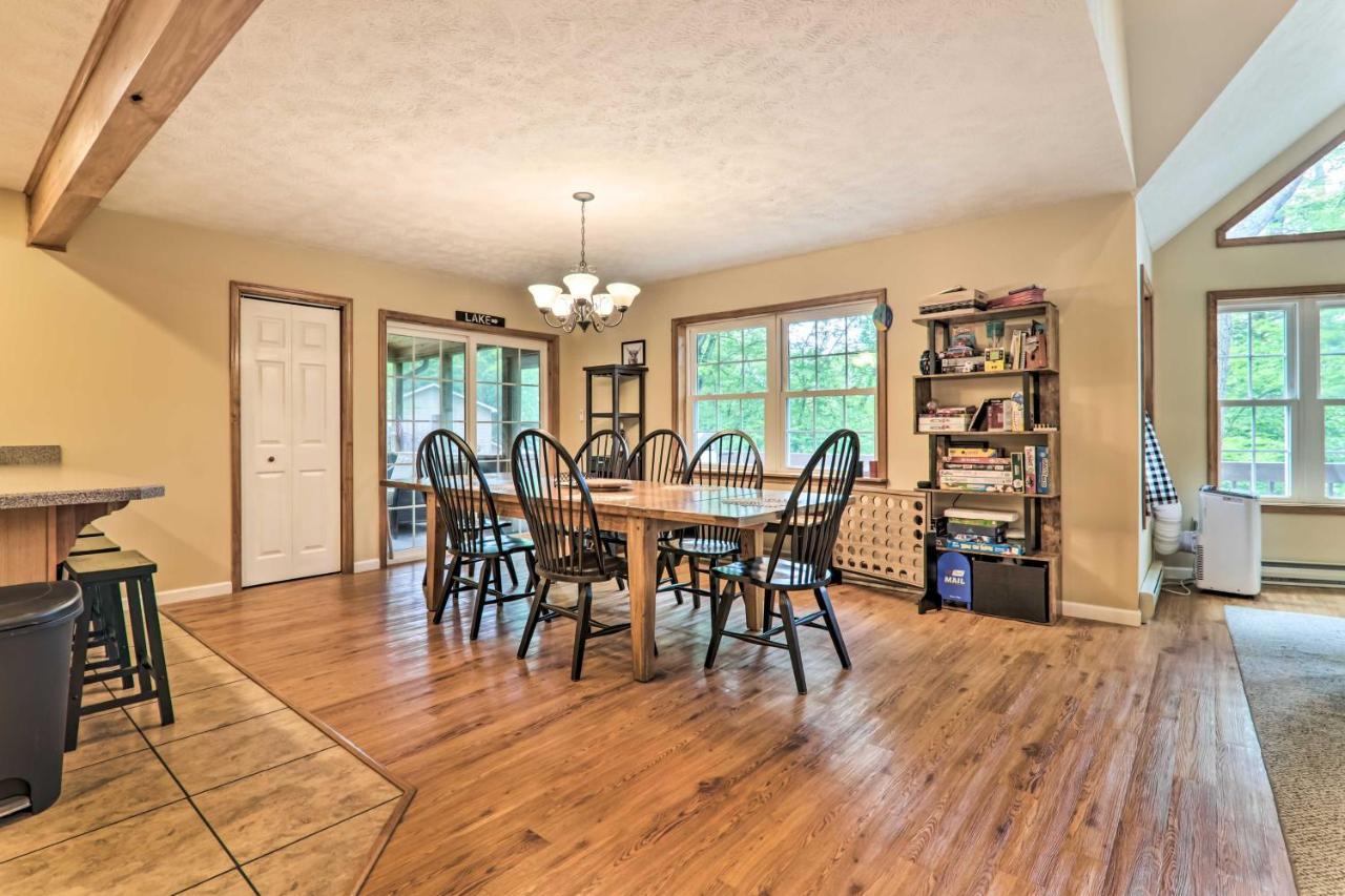 Big Bass Lake House With Grill - Steps To River! Gouldsboro Exterior foto